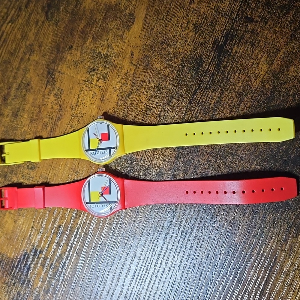 Vintage WATCH Red & Yellow 1986